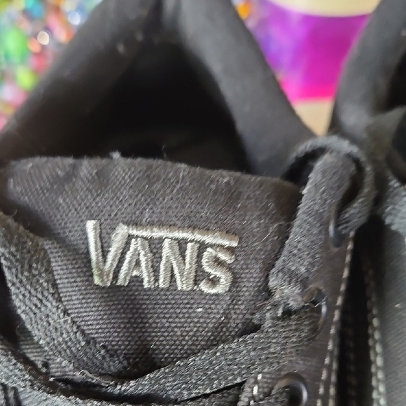 Vans Black Sneakers - Picture 2 of 8